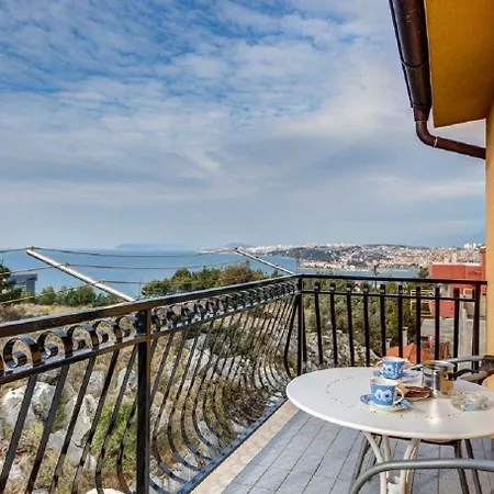 Big Apartament Podstrana